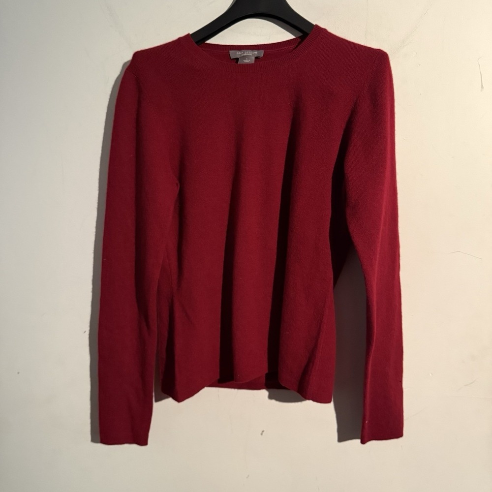 Ann Taylor Small Cashmere Sweater Timeless Quiet Luxury Academia Effortless Red